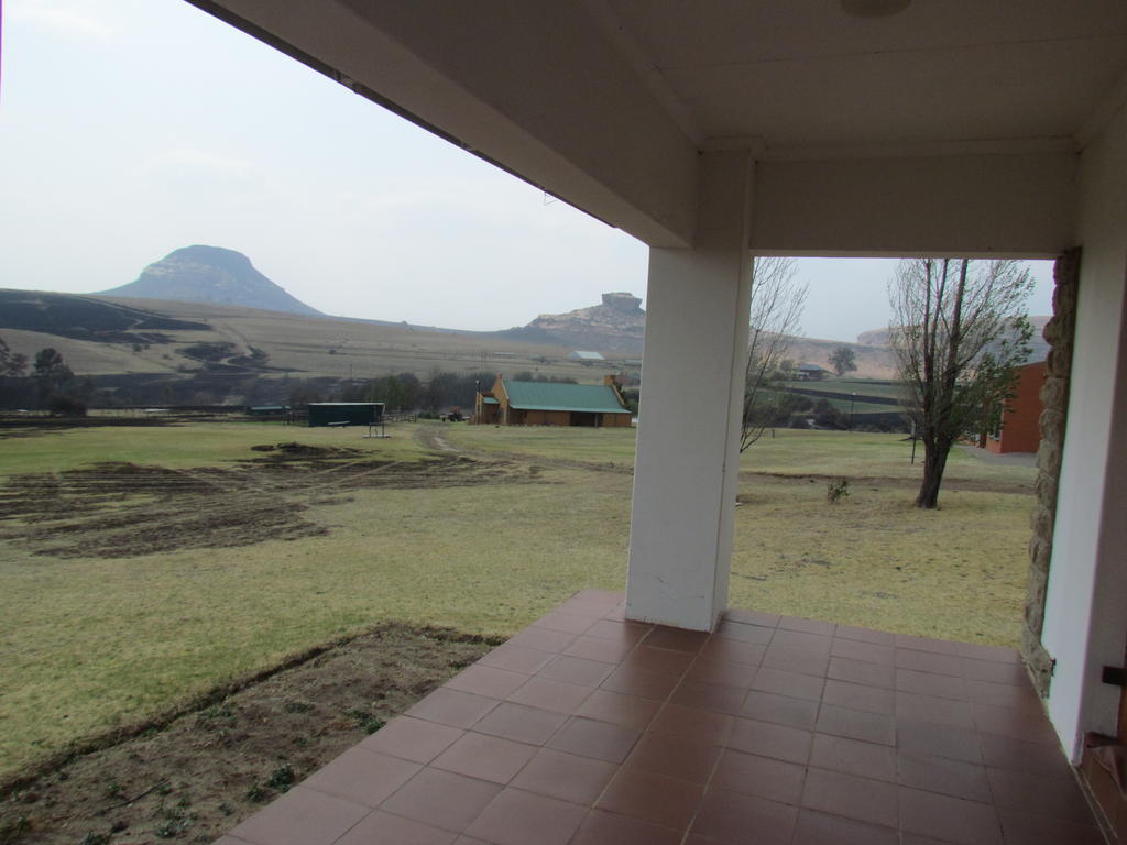 Villa Pumula Guest Farm Fouriesburg Esterno foto