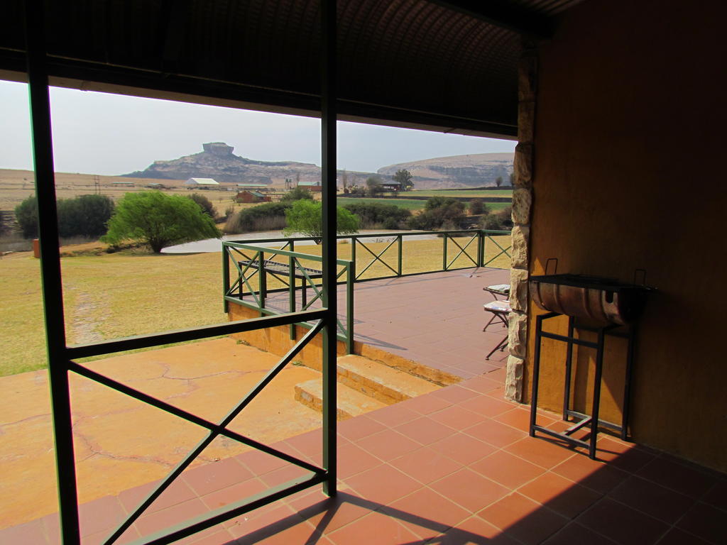 Villa Pumula Guest Farm Fouriesburg Esterno foto