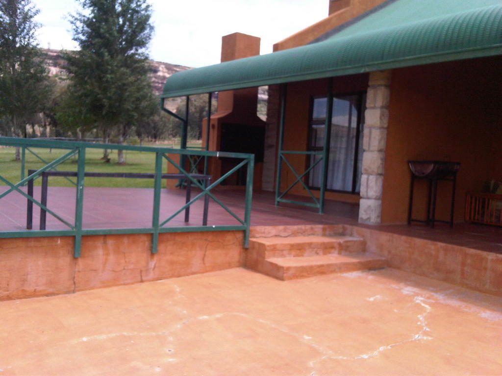 Villa Pumula Guest Farm Fouriesburg Esterno foto